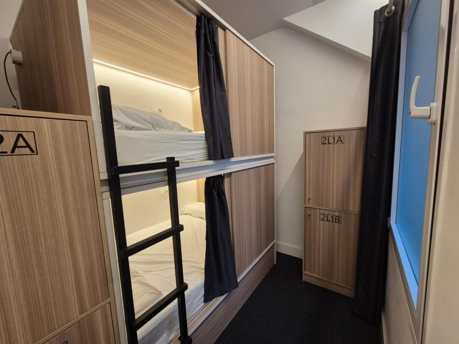 Hostel Siesta & Go Мадрид Екстериор снимка